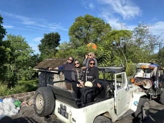 Solusi wisata ceria