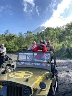 Solusi wisata ceria